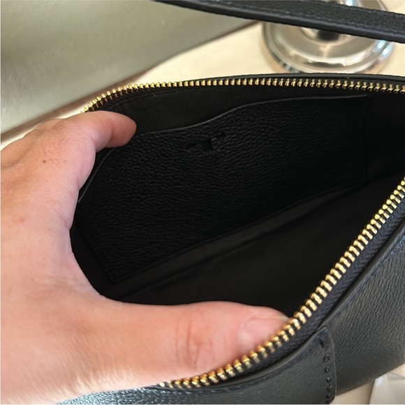 ❌SOLD ❌ Tory Burch McGraw wedge bag - Picture 7 of 14